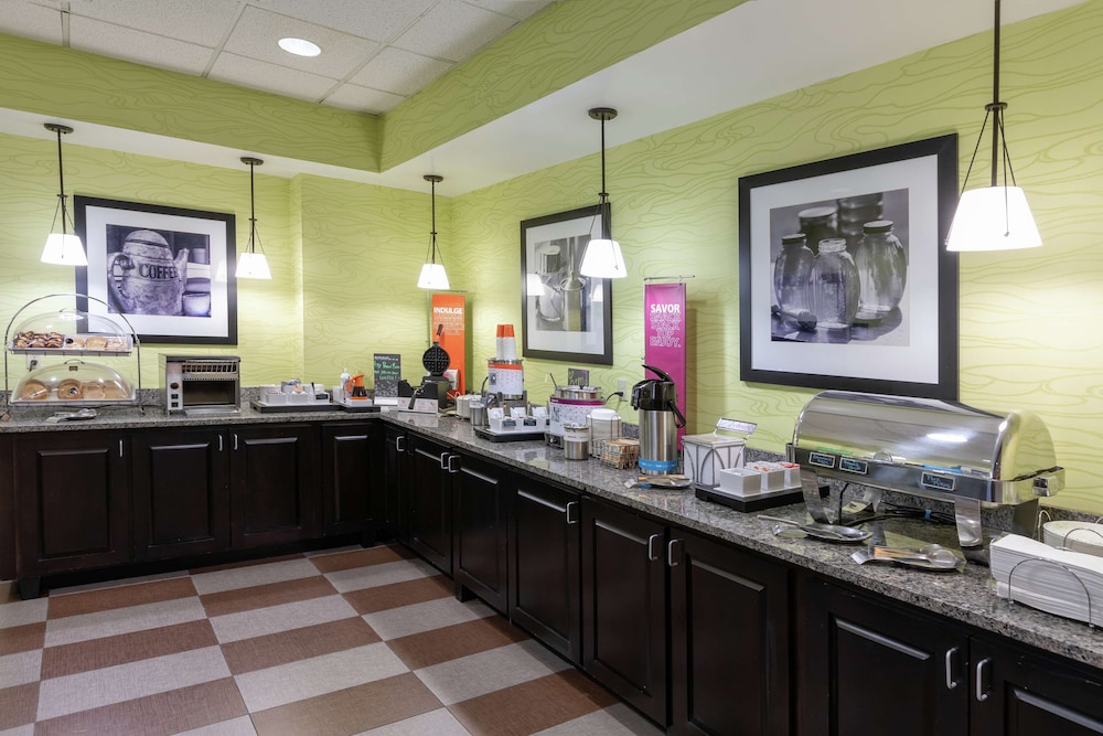 Hampton Inn Houma - photo 32