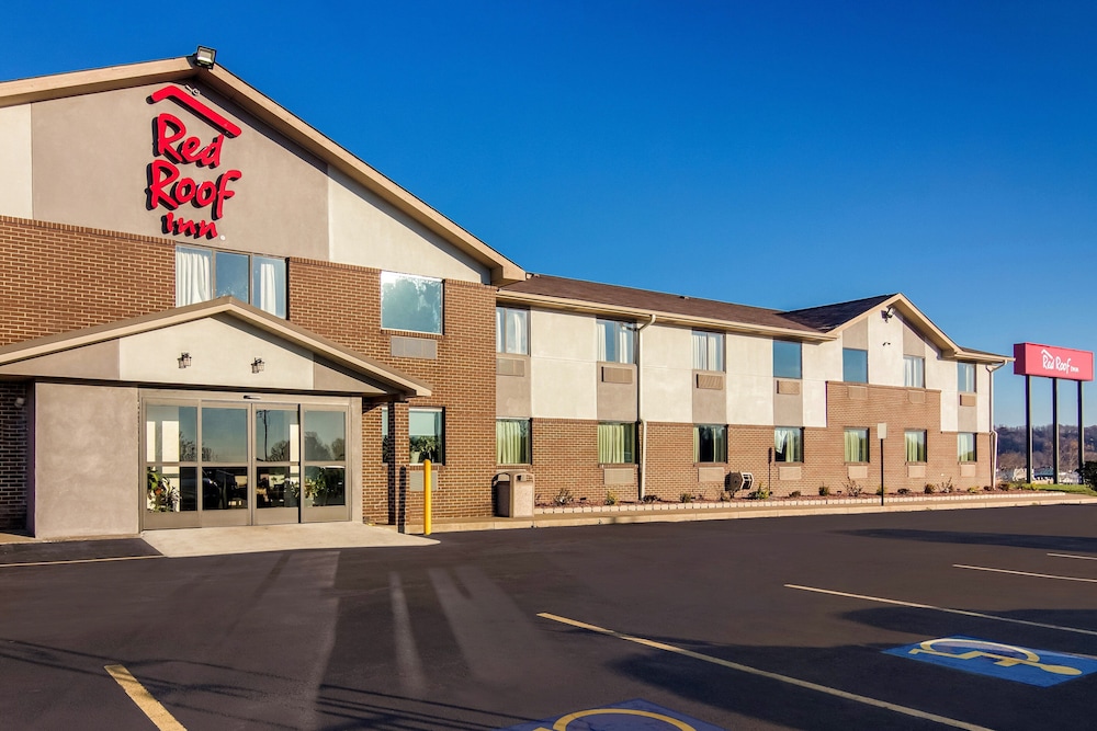 Red Roof Inn Greensburg - photo 34