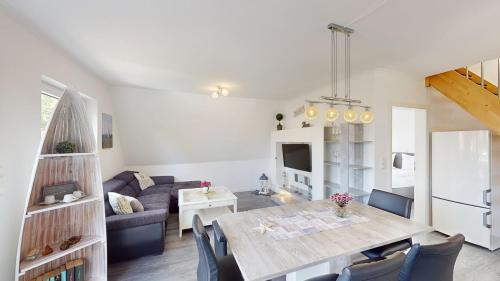 Villa Klarsinni Ferienwohnung 4 Düne — 4-Star Luxury Hotel in Gromitz, Germany