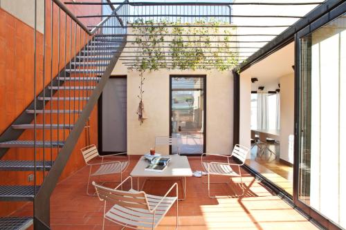 DestinationBCN Urgell Apartment — 4-Star Luxury Hotel in Barcelona, Spain