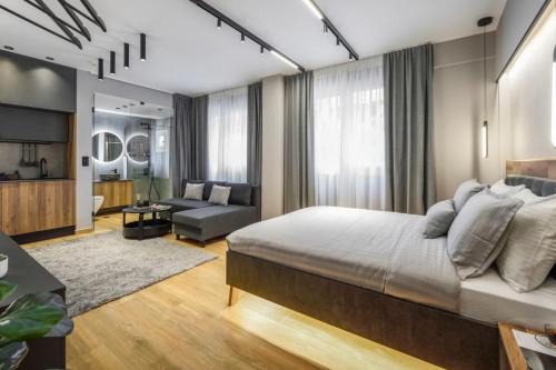 Aristotelian Virtues Enkrateia — 4-Star Luxury Hotel in Thessaloniki, Greece