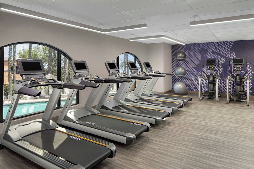 Delta Hotels by Marriott Anaheim Garden Grove - photo 15