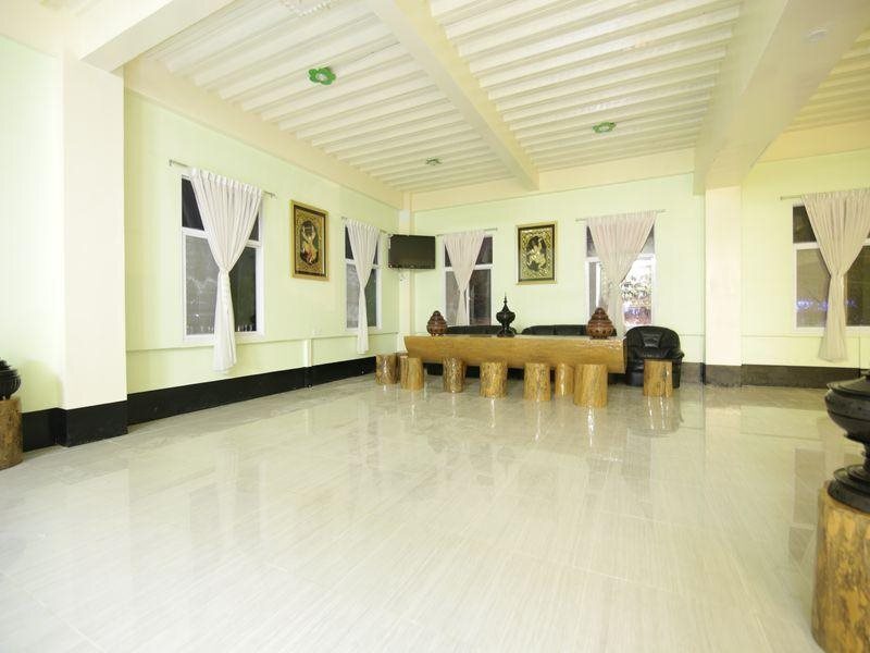 Deluxe Hotel — hotel near Heho Airport
