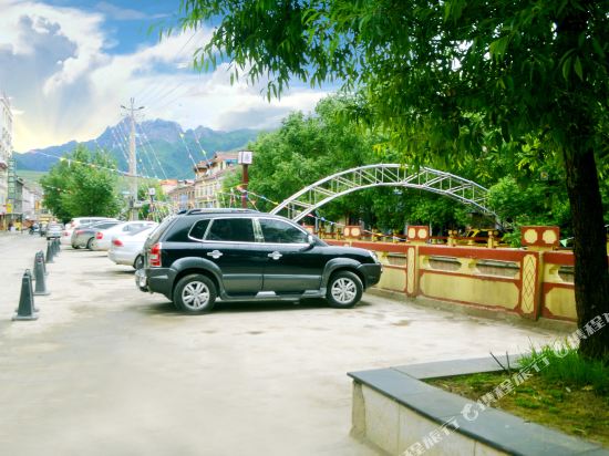 Minzu Hotel - last minute hotel in Ganzi