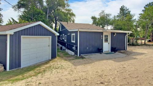 Main Beach River Retreat Wasaga Beach 1 Main Strip 95 Mosley St in Wasaga Beach, Canada