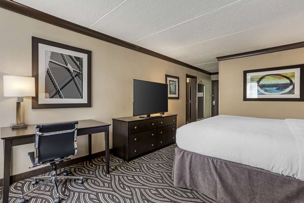 Best Western Plus Kingston Hotel And Conference Center - photo 21