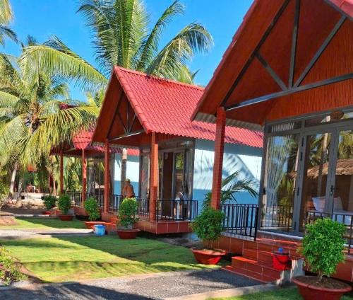 Homestay Xóm Quê — 5-Star Luxury Hotel in Ben Tre, Vietnam