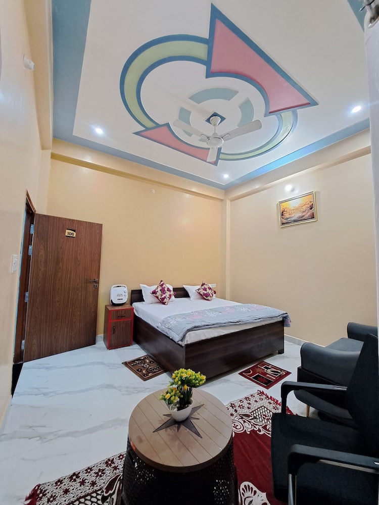 Hare Rama Palace in Fyzabad, India