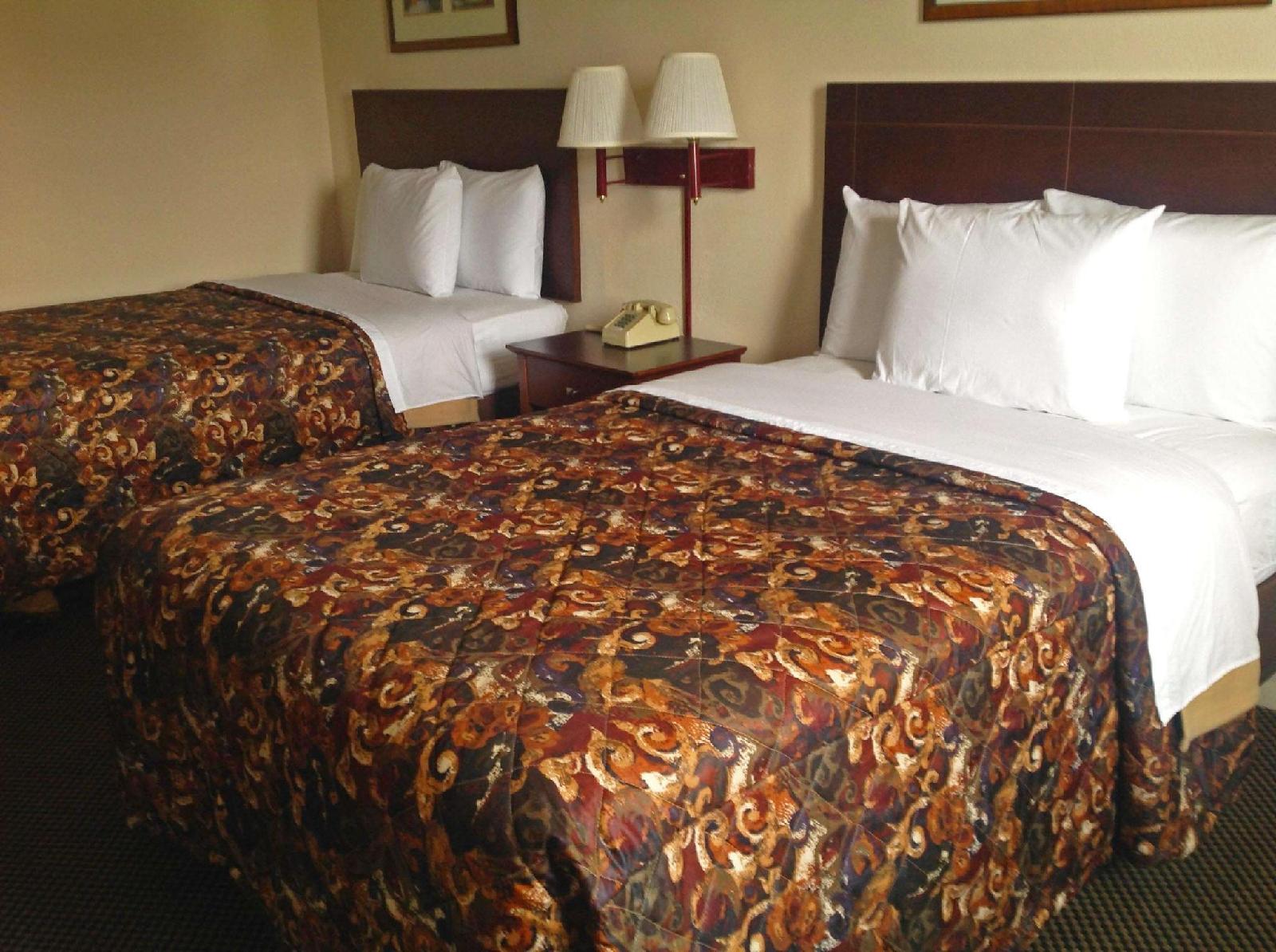 Country Hearth Inn & Suites Indianapolis - photo 6