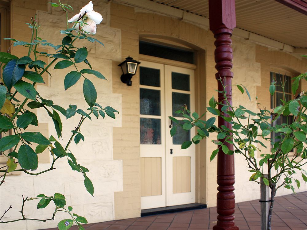 Telegraph Cottage — 4-Star Luxury Hotel in Greenock, Australia