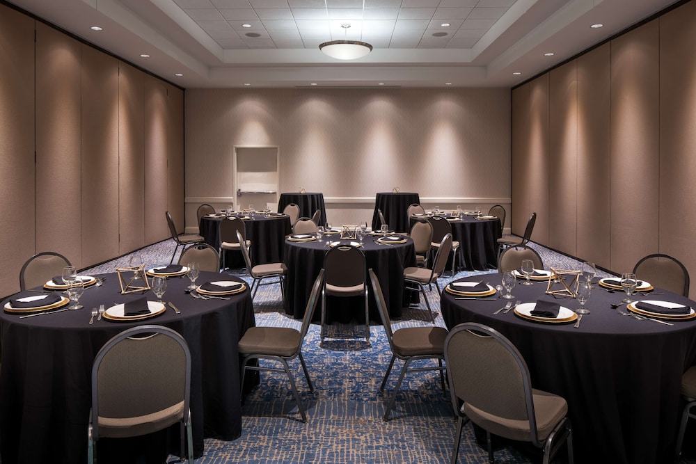 Hilton Garden Inn Denver Downtown - photo 68