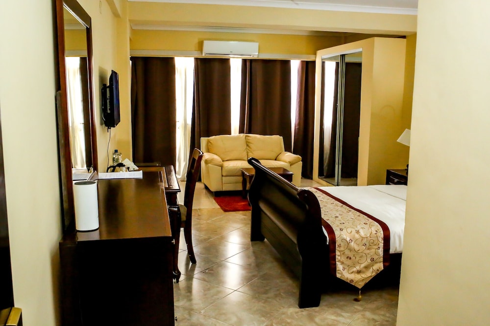 Brisotel Beira Mar - carbon neutral hotel in Luanda