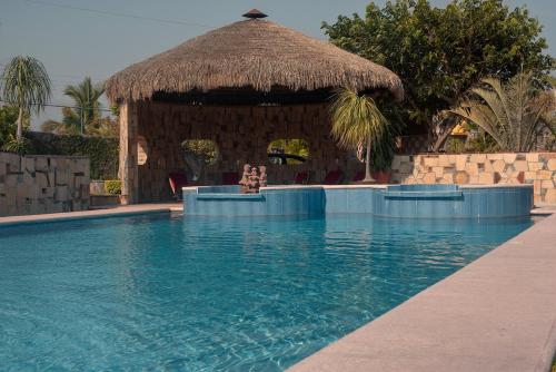 Escápate a una quinta con alberca asador y diversión en familia — hotel in San Gabriel
