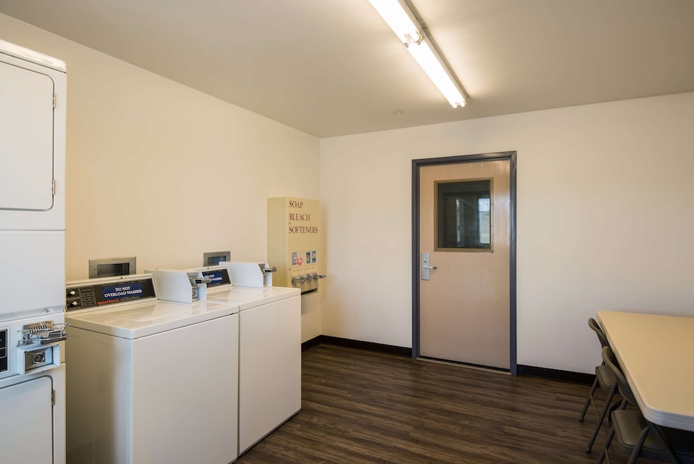 Red Lion Inn & Suites Butte - photo 28
