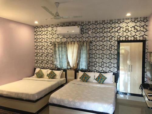 Resort Sanjhbati in Bolpur, India