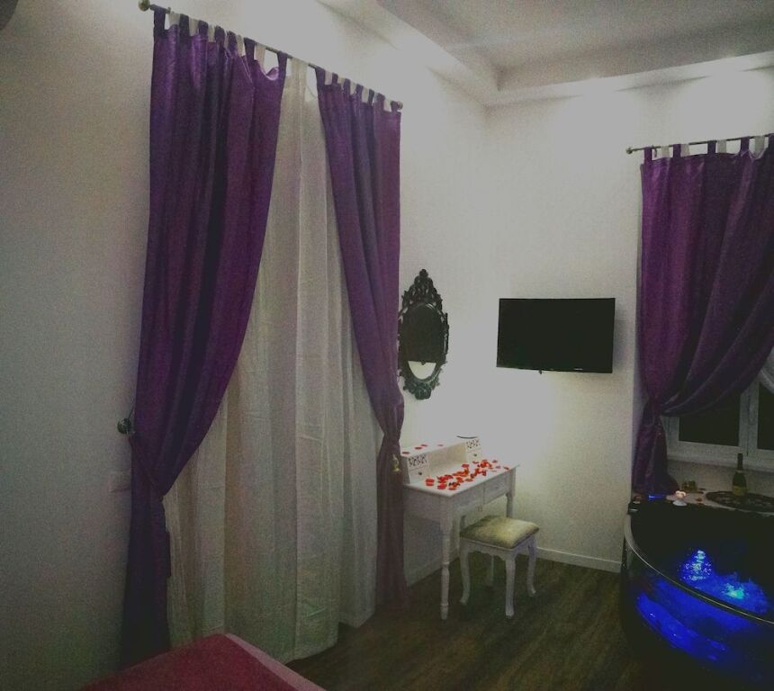 Domus Flavia B&B — 4-Star Luxury Hotel in Rome, Italy