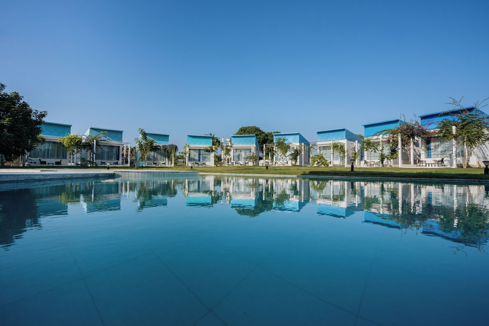 Seaborne Beach Resort in Marakkanam, India