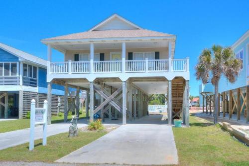 Reel Estate in Oak Island, United States