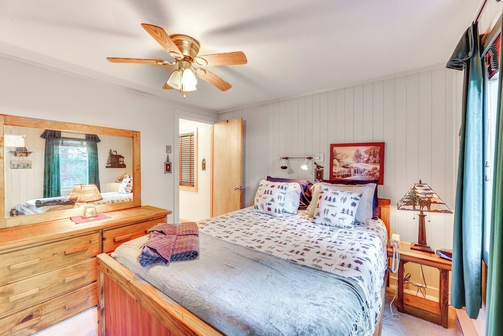 Located in Snowshoe Resort: Townhome w Deck - photo 14
