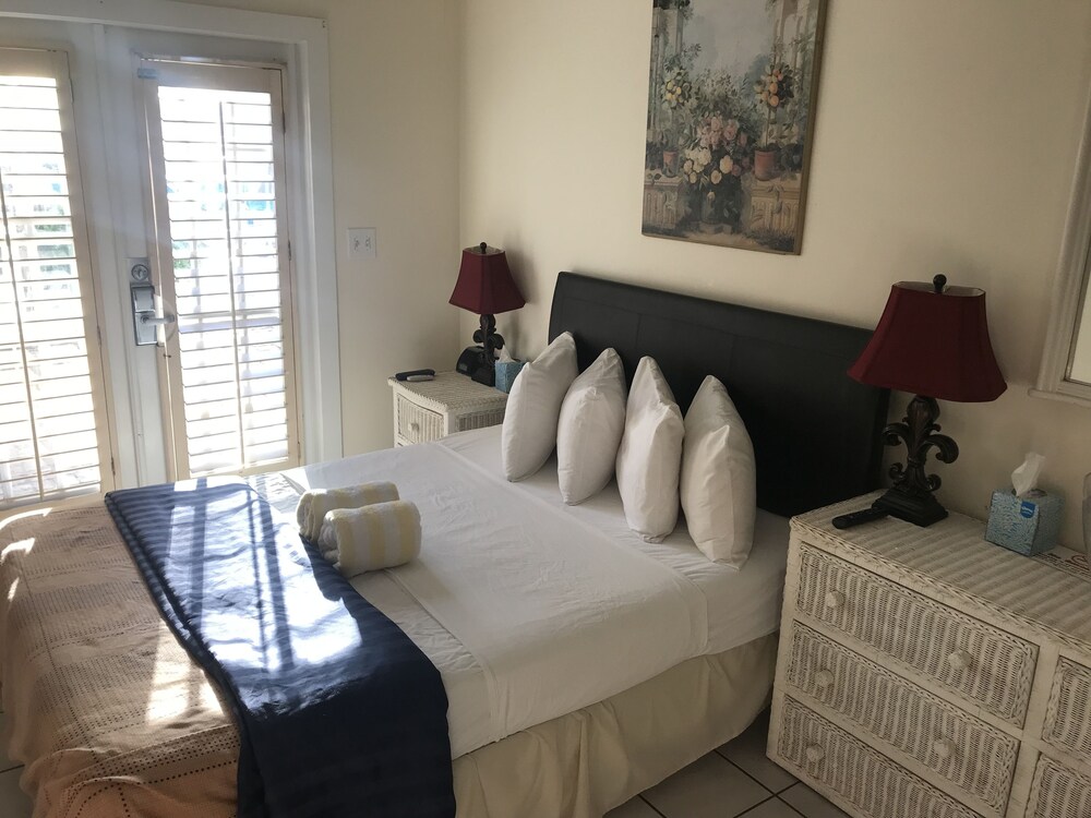 New Orleans House Gay Men Adult Resort - photo 11