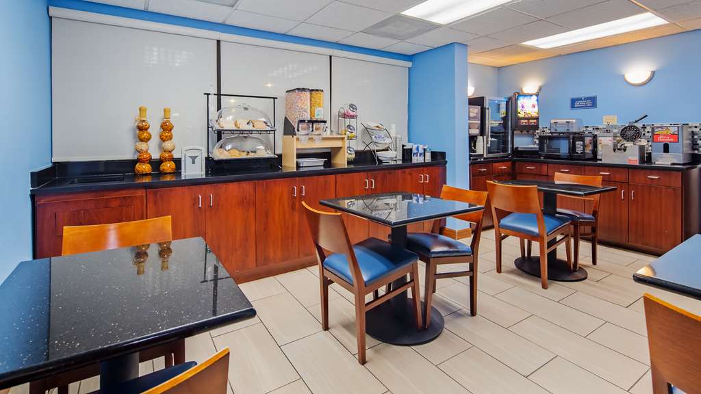 SureStay Hotel by Best Western Lenoir City - photo 7