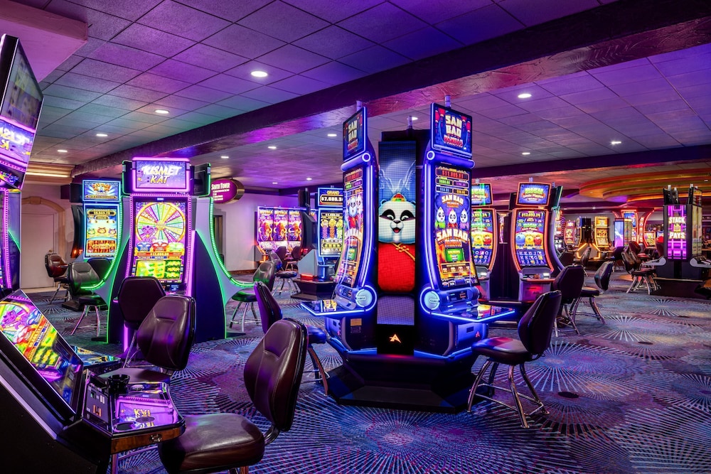 Harrah s Laughlin A Caesars Rewards Destination - photo 65