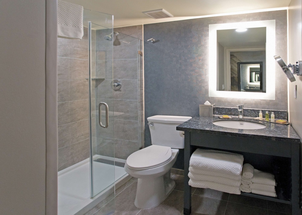 DoubleTree by Hilton Chico - photo 22