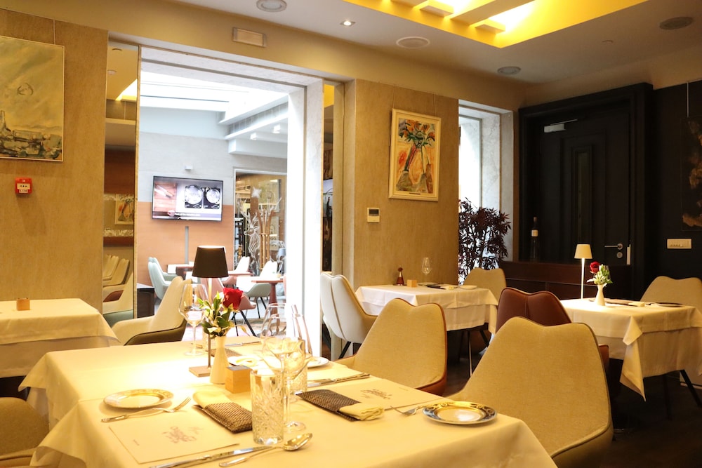 מזון ומשקאות