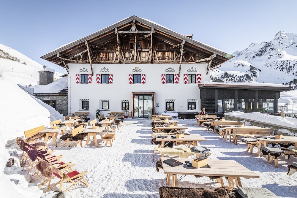 Hotel Jagdschloss Resort in Silz, Austria