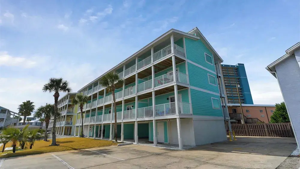 Sand Castles West A4: Steps to Beach Pools Private Balcony & More in Panama City Beach, United States