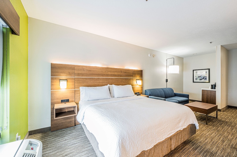 Holiday Inn Express & Suites Franklin KY by IHG - photo 31