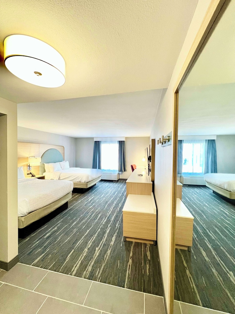 Hampton Inn Stony Creek Petersburg Area - photo 8