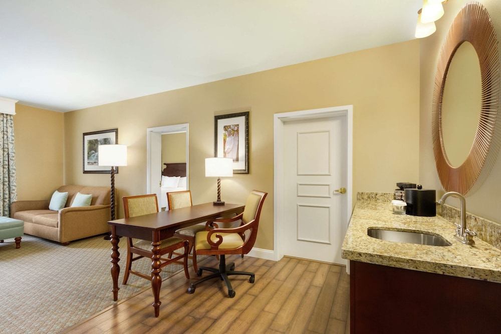 Embassy Suites by Hilton Savannah Historic District - photo 7