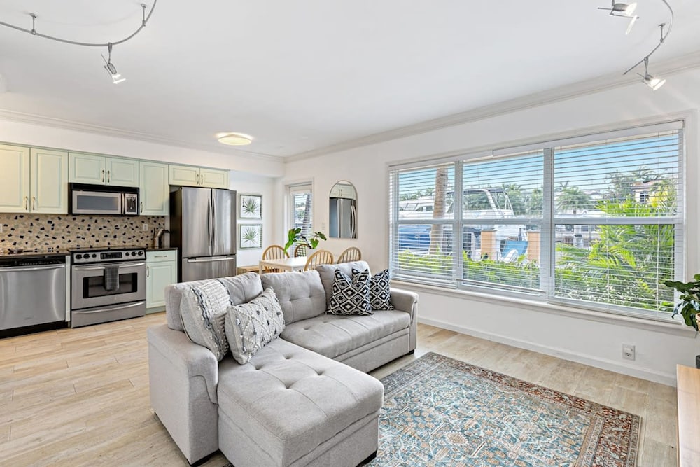 Las Olas Blvd Waterfront Apt — 4-Star Luxury Hotel in Fort Lauderdale, United States