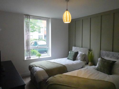 SereneAura Hideaway Balcony 1 Free Parking & Sleeps 4