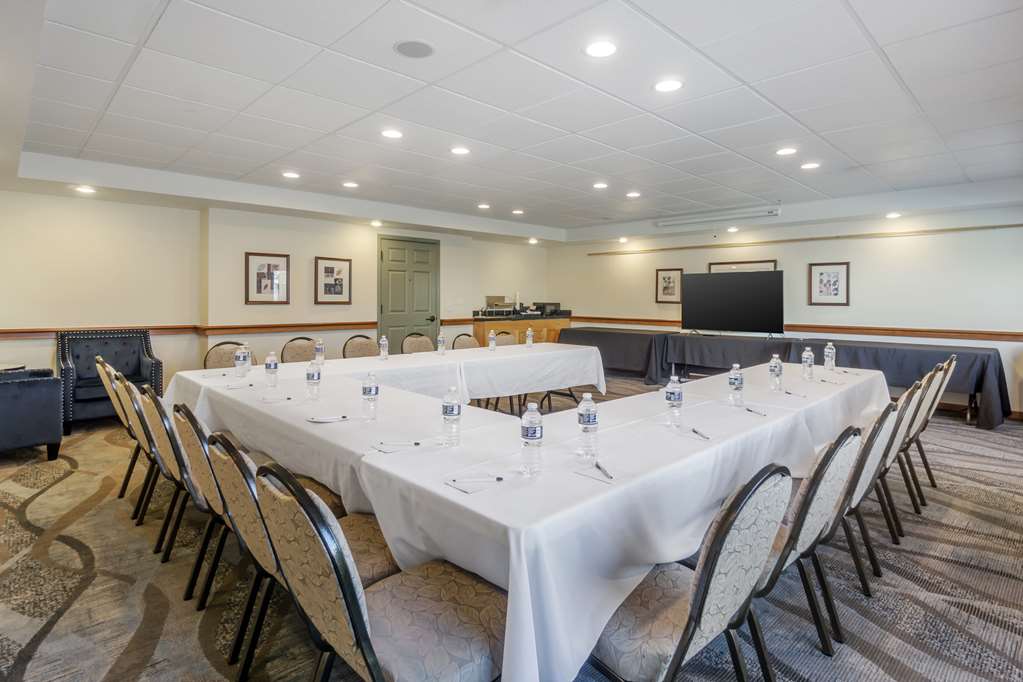 Best Western Plus Edmonds Harbor Inn - photo 7