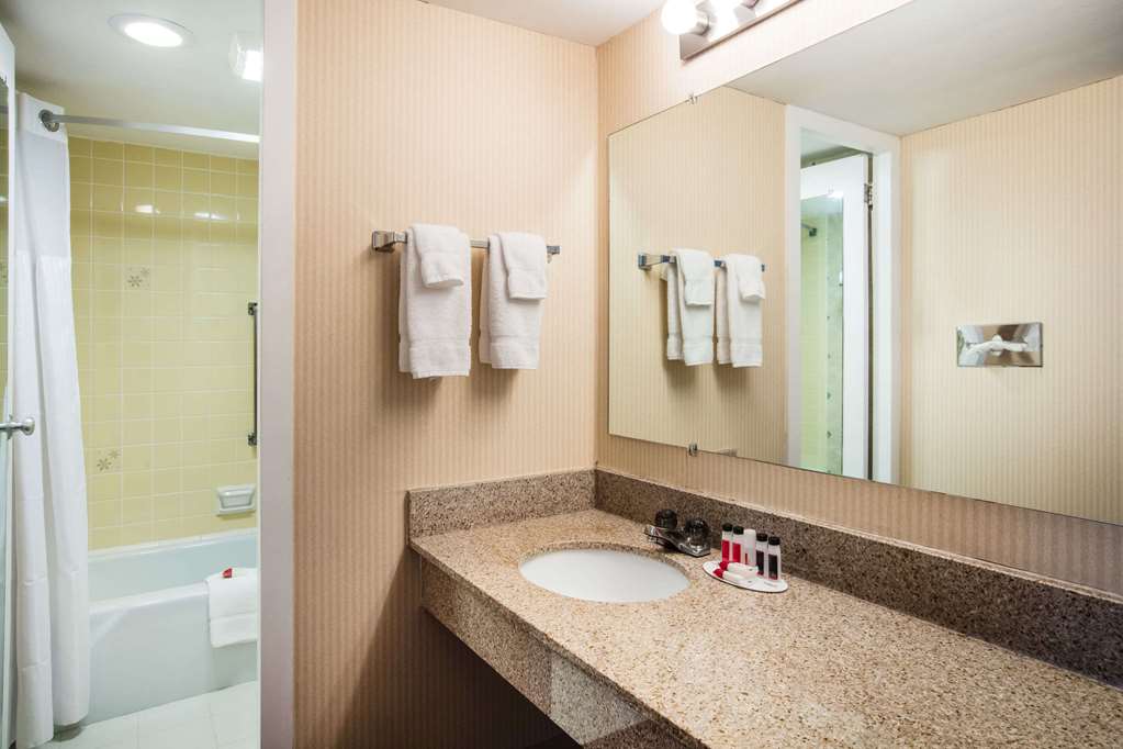 Ramada by Wyndham Ligonier - photo 18