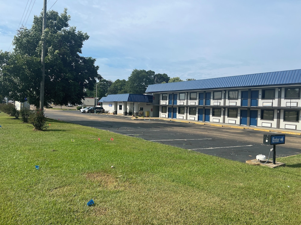 Americas Best Value Inn Pontotoc - photo 16