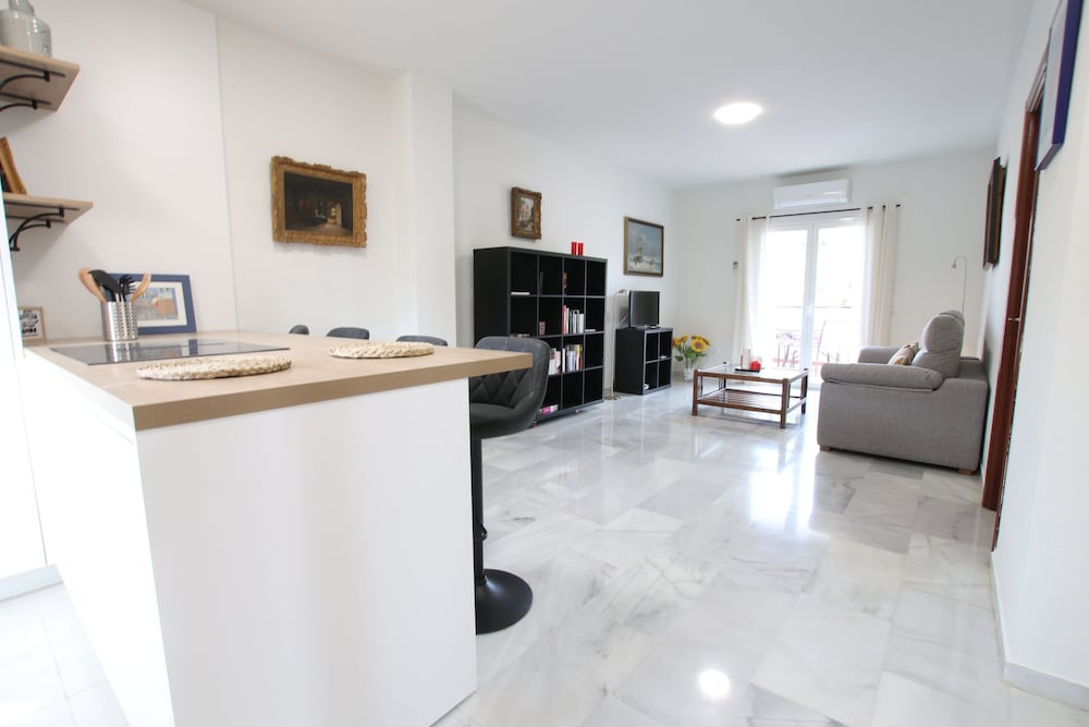 1 Bed Sleeps 4 Pool Golf Resort — hotel in Alhaurin De La Torre