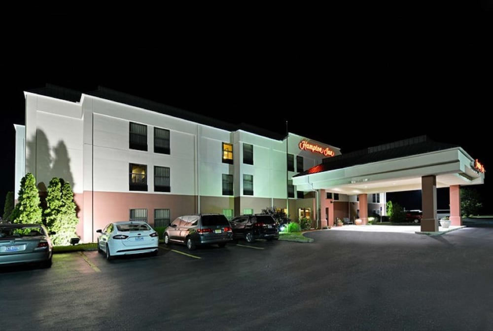 Hampton Inn Sturgis Lagrange Area - photo 41