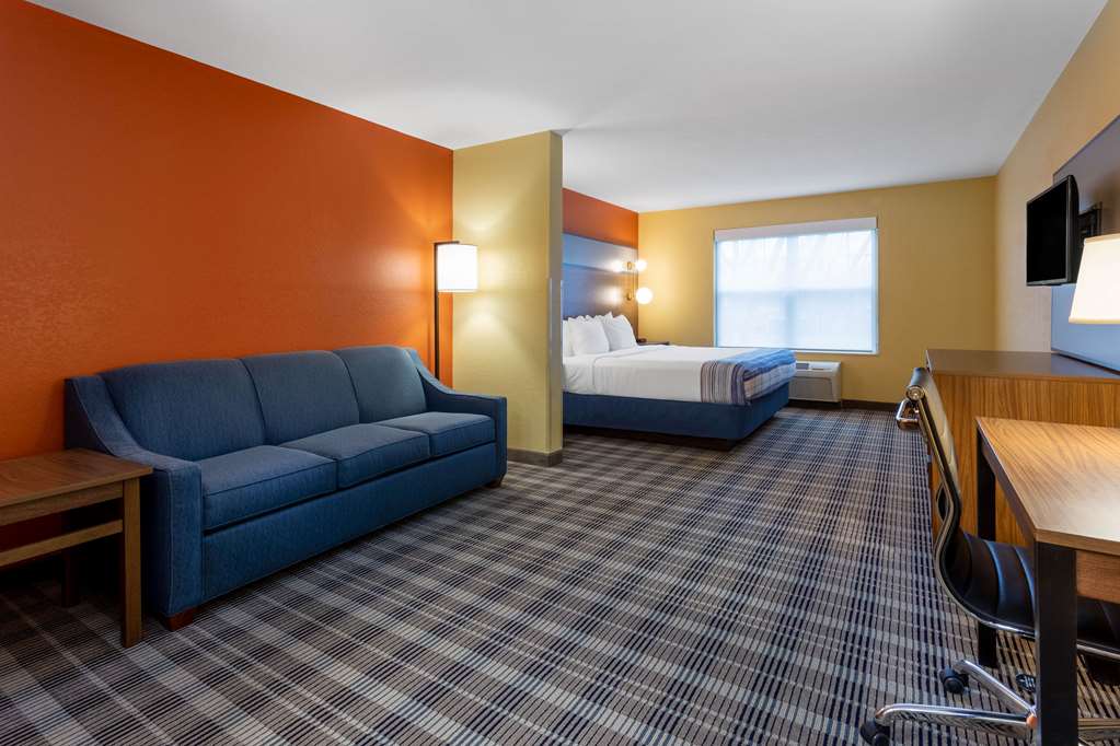 AmericInn by Wyndham Fulton Clinton - photo 20