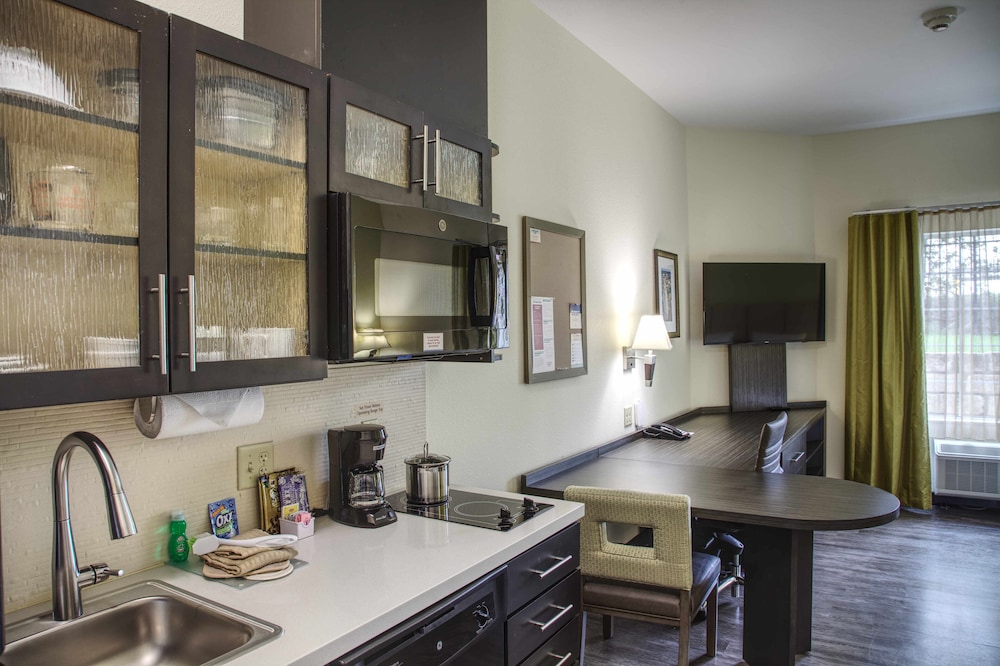 Candlewood Suites Austin North 290 & I 35 - photo 14