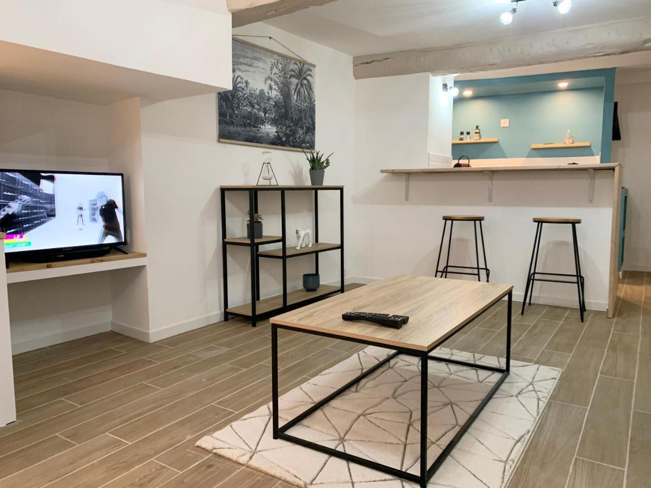 Chez Tom Au Pied Des Musees — hotel in Grasse
