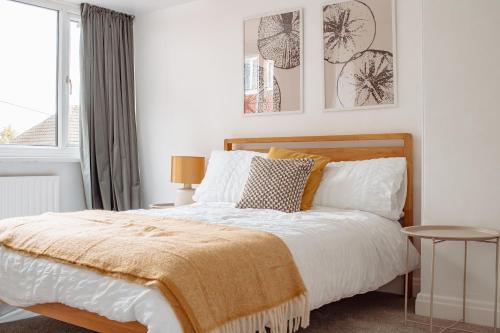 Modern Bright Spacious Home — 4-Star Luxury Hotel in Leeds, United Kingdom