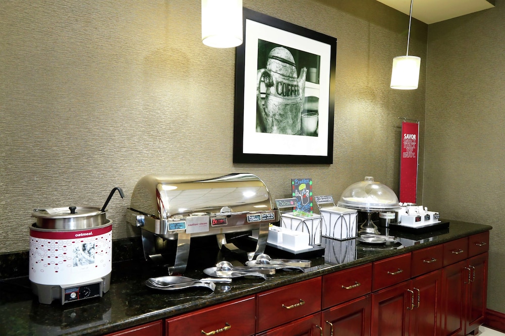 Hampton Inn & Suites Lamar - photo 105