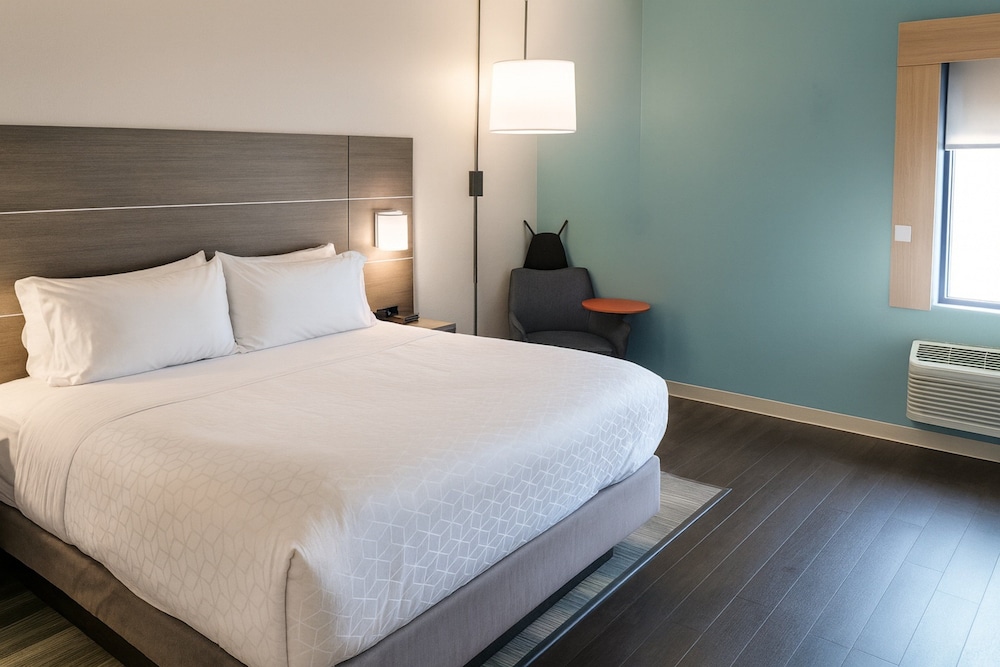 Holiday Inn Express Myrtle Beach Broadway at the Beach by IHG - photo 4