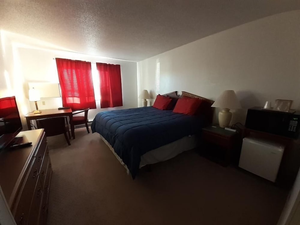 Model Towne Inn - photo 4