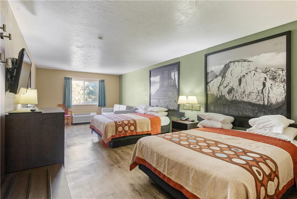 Super 8 by Wyndham St. George UT - photo 12