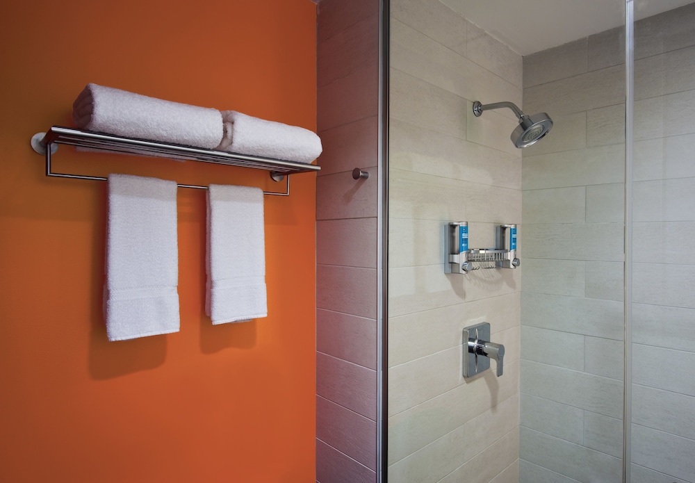 Aloft Beachwood - photo 14