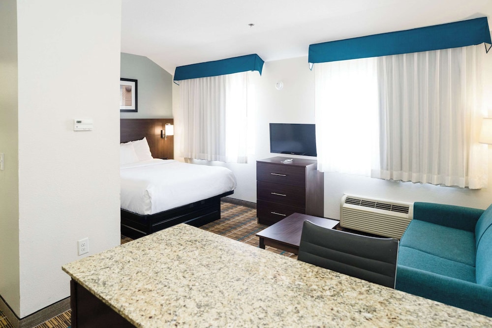 Mainstay Suites Knoxville Airport - photo 36